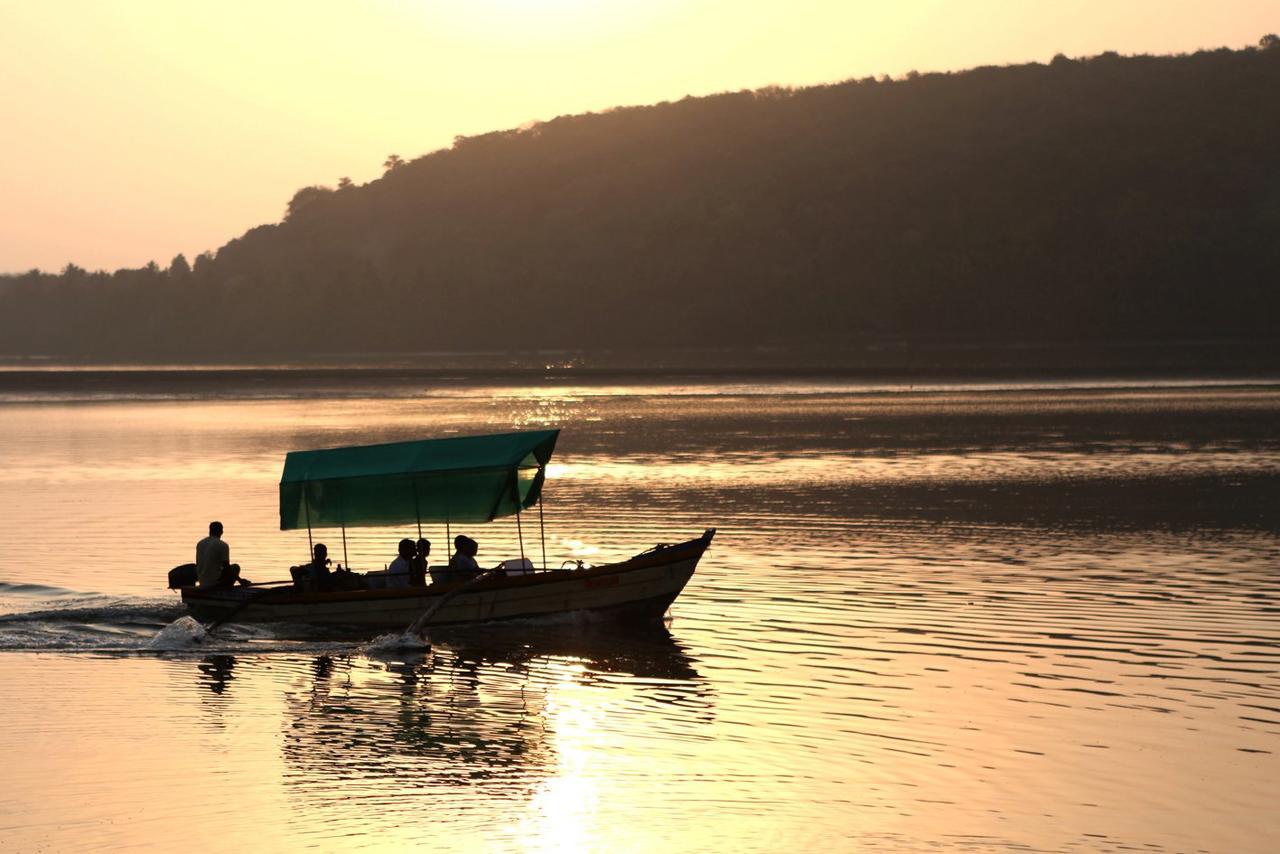 Matoshri Beach Resort Malvan Bagian luar foto